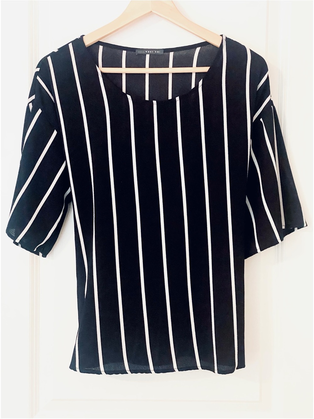 West Kei Black White Vertical Stripe Blouse Small Lightweight Career Office Chic